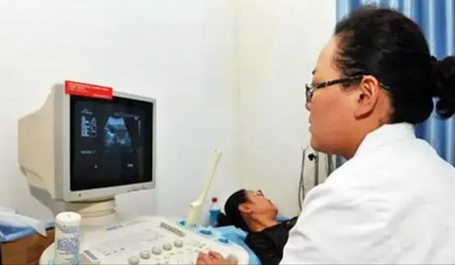 “谁让我生孩百万房产就给他”60岁富婆重金求子小伙赴约(图8)