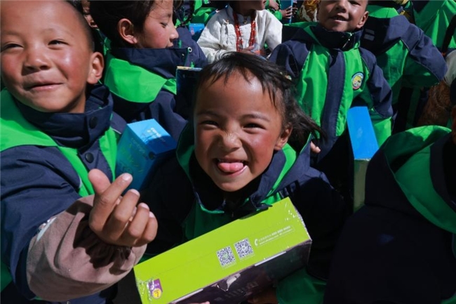 启今集团百万爱心物资抵达西藏那曲市和日喀则市温暖高原儿童(图5)