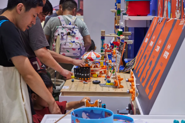 Hape携多款玩具亮相行业展会展示品牌实力