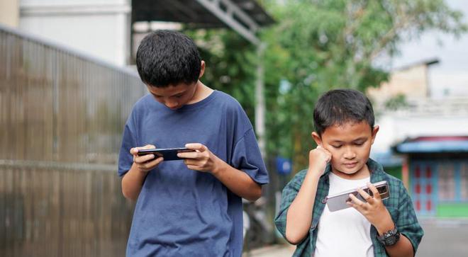 春节回家深感震撼:手机最先摧毁的可能是底层家庭的孩子(图11)