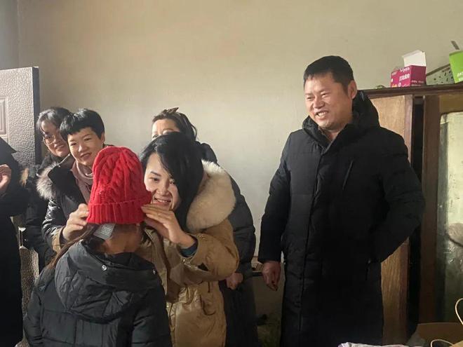 区直机关4家单位开展“爱心妈妈”结对关爱志愿服务活动