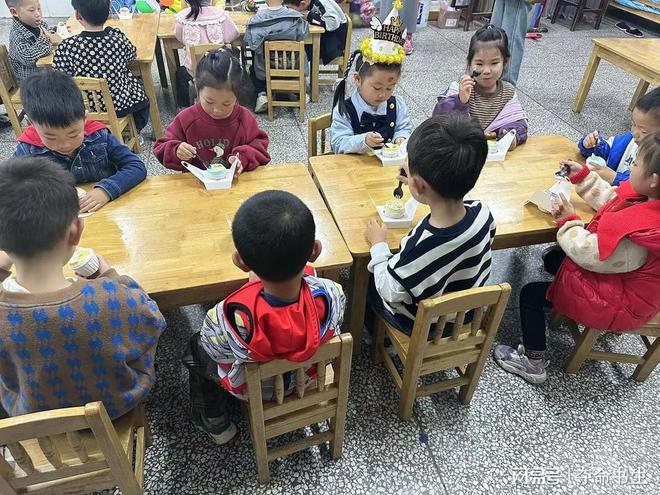 如果能实行学前免费教育或能提升生育率让教育资源更均衡(图2)