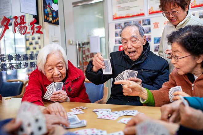 现在的退休老人或许比00后还会玩(图3)