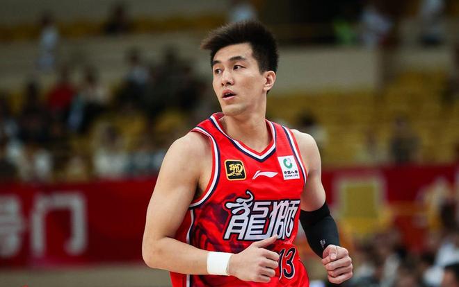 比周琦多打1年！郭艾伦转会接近告吹2家豪门也差钱难拿第5冠(图2)