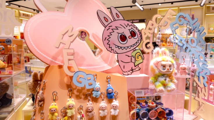 泡泡玛特领跑布鲁可海外狂飙多家潮玩企业上半年净利大增下一个I