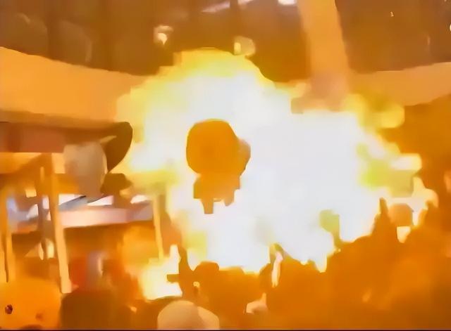 宝妈一个疏忽孩子手、脸都被烧伤！这种“网红玩具”千万不能买