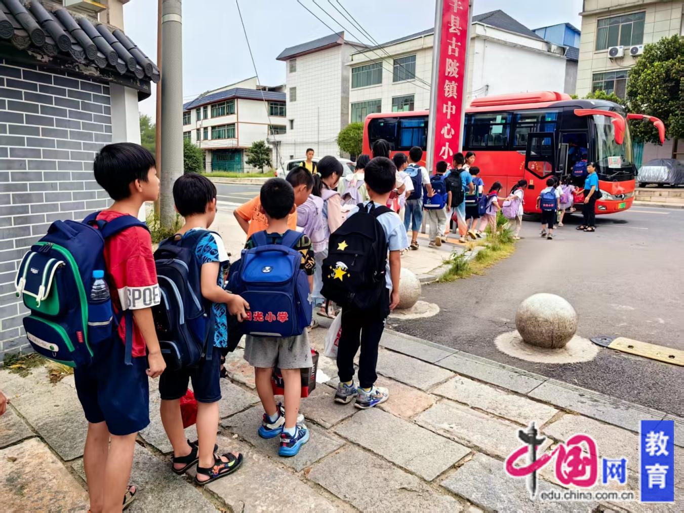 江西信丰:聚焦群众所盼办好教育实事(图3)